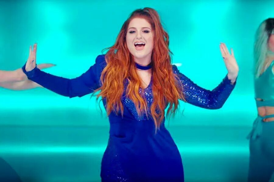 If i was you i wanna be me too. Me too меган трейнор. Megan trainer me. Меган трейнор рыжая. Me too meghan trainor.