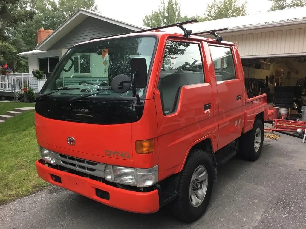 Тойота дюна 4х4 купить. Toyota Dyna 4x4. Toyota Dyna 100. Тойота Дюна 4/2. Toyota Dyna 4wd Double Cab.