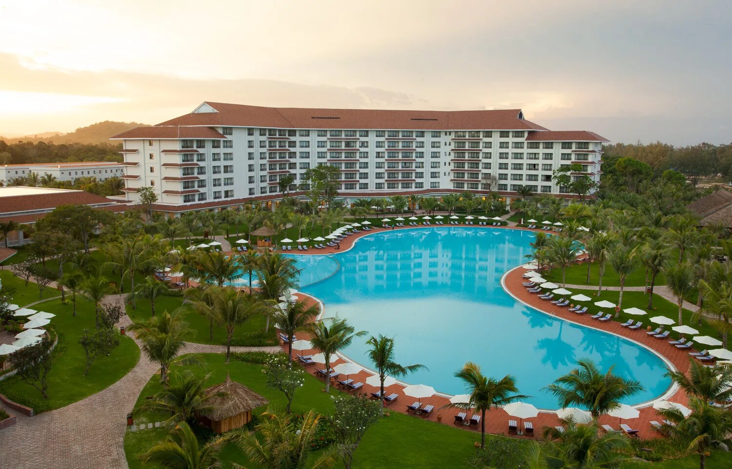 Отель винперл вьетнам нячанг. Вьетнам,нячанг,vinpearl resort nha trang. Отель vinpearl resort nha trang. Vinpearl resort nha trang 5. Vinpearl resort nha trang 5 ***** (нячанг).