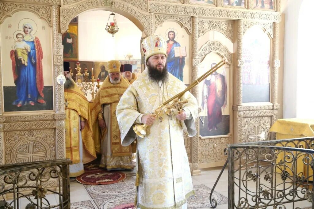 Не вывожу феодор. Не вывожу феодор. Не вывожу феодор. Тропарь великомуч феодору стратилату. 21 июня фёдор колодезник фёдор стратилат.