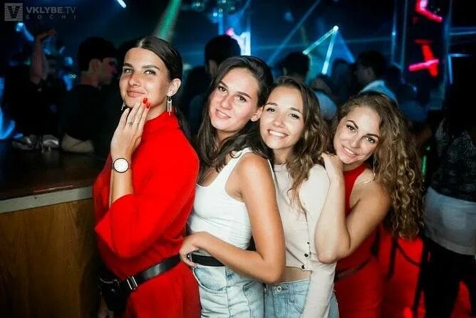 Геометрия фотоотчеты сочи. Платформа сочи клуб официальный. Барселонетта ресторан в сочи. Работа сочи клуб. Работа сочи клуб.