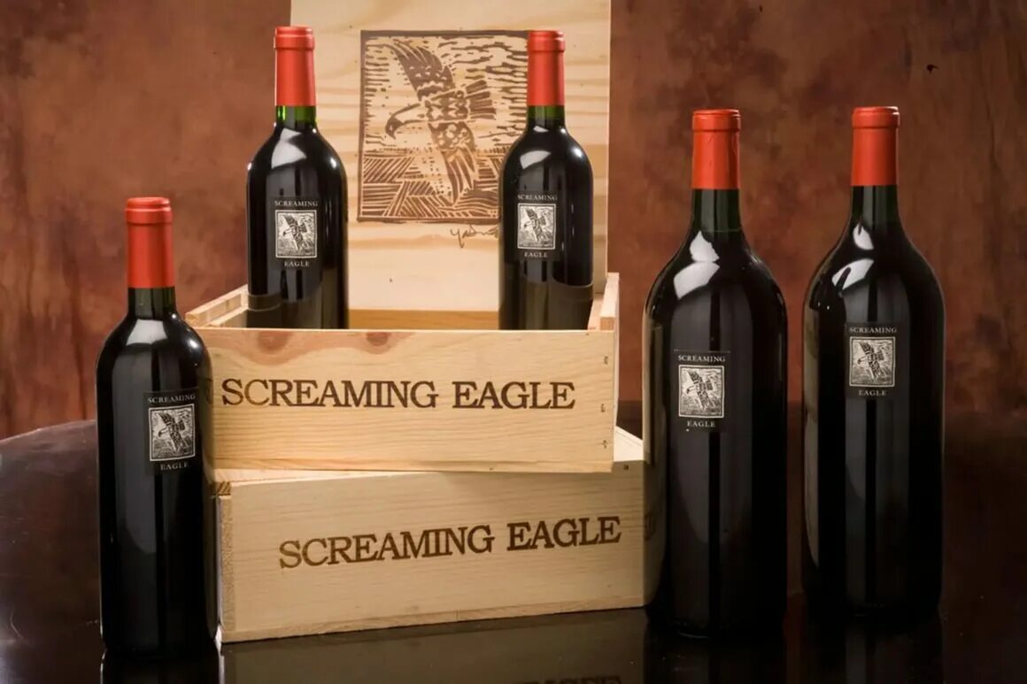 Мир вину. Каберне Совиньон screaming Eagle. Screaming Eagle Cabernet Sauvignon 1992. Вино Каберне Совиньон screaming Eagle 1992. Screaming Eagle 1992 года.