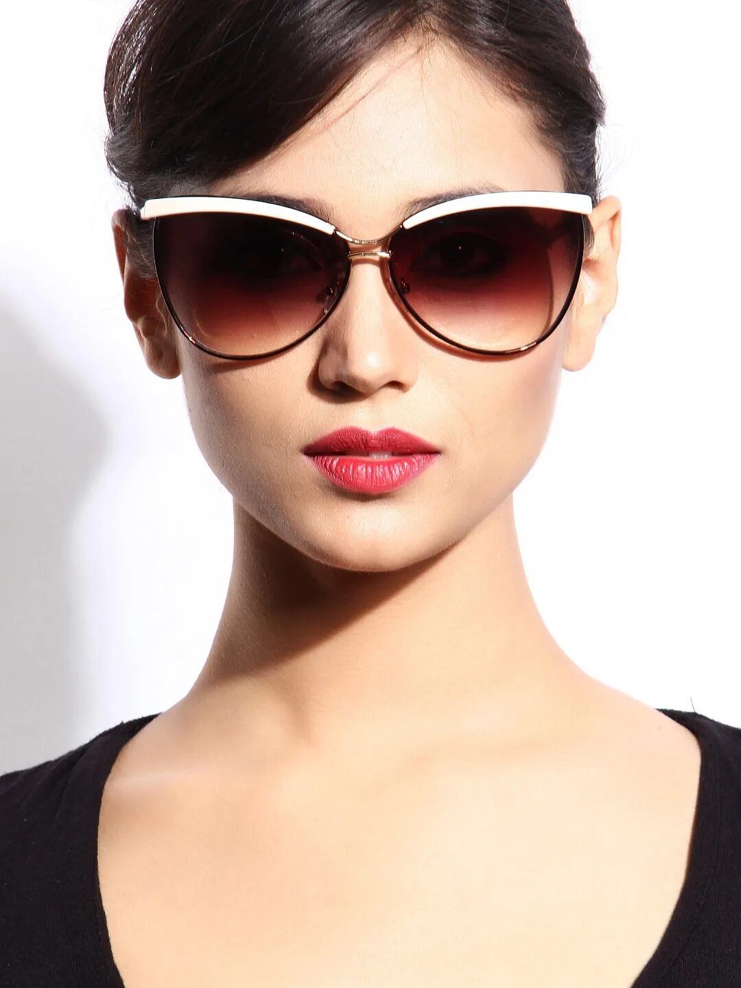 Модели солнцезащитных очков. Очки женские. Очки солнцезащитные женские. Стильные очки. Модные солнцезащитные очки.