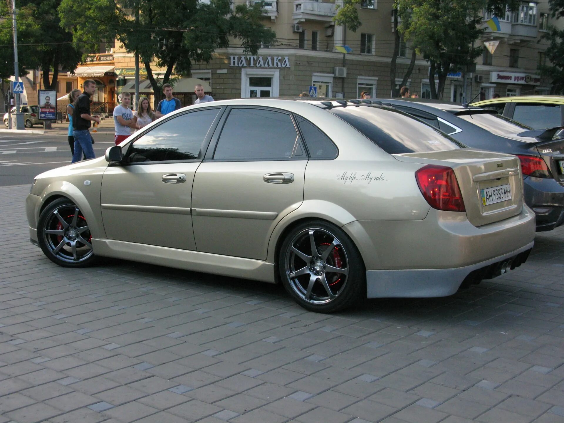 Тюнинг лачетти универсал. Тюнингованные Шевроле Лачетти седан. Tuning Chevrolet Lacetti седан. Chevrolet Lacetti универсал Tuning. Chevrolet Lacetti 2006 Tuning седан.