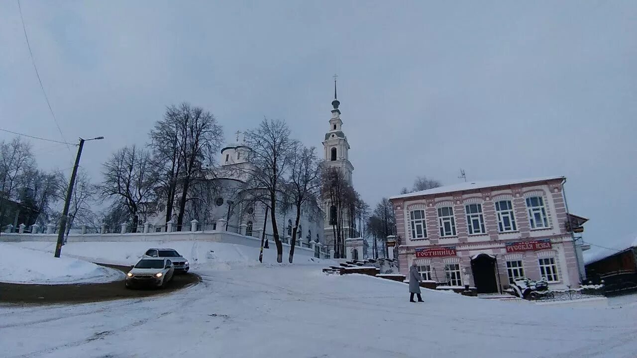 Кинешма зима храм. Кинешма зимой. Кинешма город зимой. Новогодняя набережная Кинешма. Погода кинешма по часам