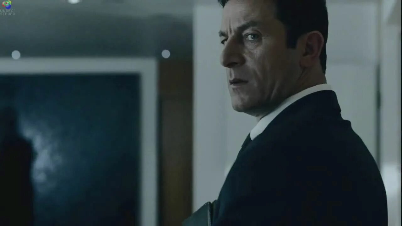 джейсон айзекс и майкл фассбендер. джейсон айзекс джон уик. ужас амитивилля астрал. конец романа джейсон айзек. ужас амитивилля фильм 2017.