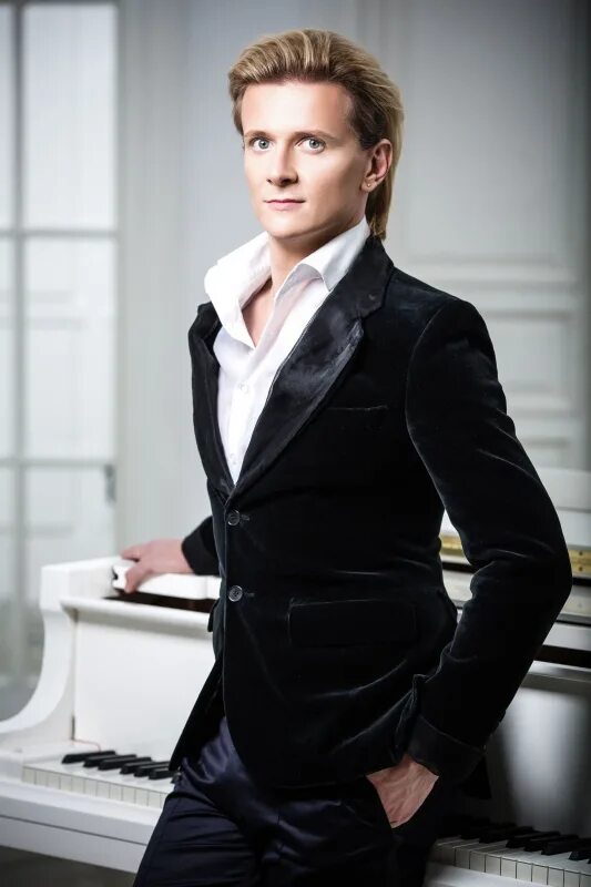 глеб матвейчук фото. актер глеб матвейчук. территория страсти глеб матвейчук. глеб матвейчук 2022. образы глеба матвейчука.