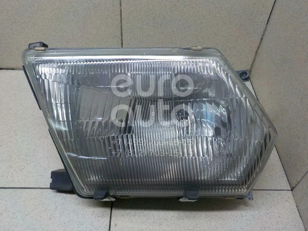 Фары nissan patrol y61. Стекло в фару патрол 61. Depo фара nissan patrol y61. Патрол 61 фара. Корректор фар nissan patrol y61.