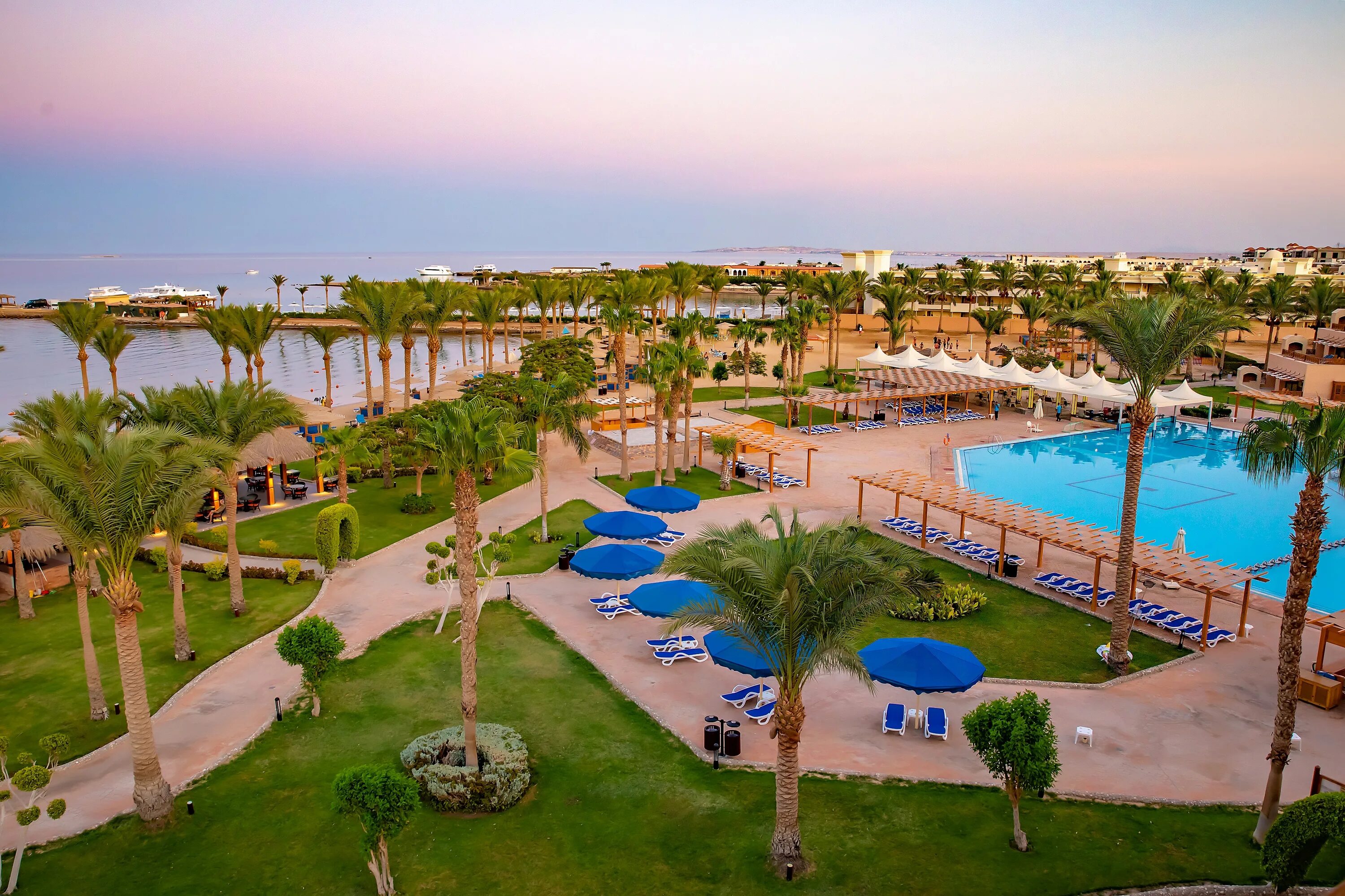 Continental Hotel Hurghada 5. Хургада Континенталь Хургада Резорт. Египет Continental Хургада. Отель Мовенпик Хургада 5 звезд.