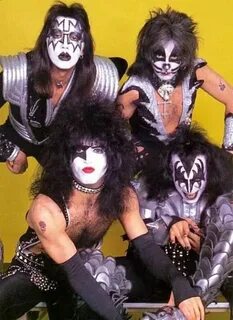 Kiss видео приватов