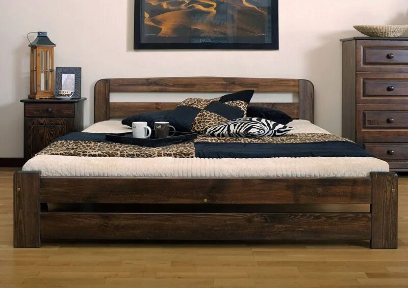 Двуспальная кровать фото дерево. Кровать супер Кинг сайз. Кровать деревянная. Красивые деревянные кровати. Кровать двуспальная деревянная.
