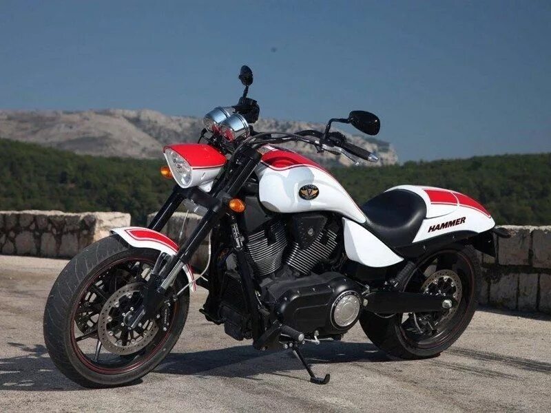 Мотоцикл чоппер хаммер. Victory hammer 8 ball 2015. Виктори хаммер мотоцикл. Victory hammer. Мотоцикл victory hammer.
