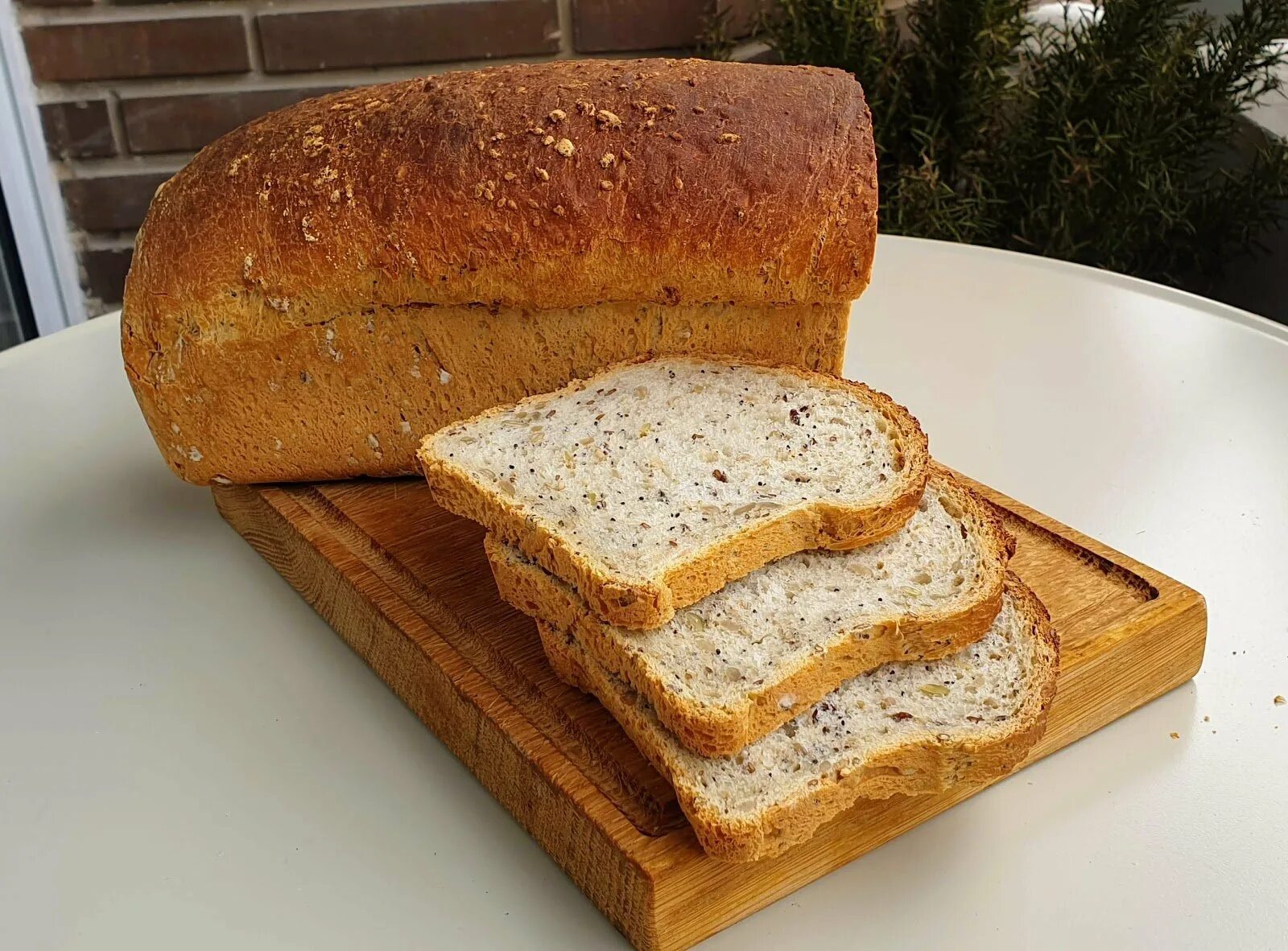 Белый хлеб получают из. Рецептура ржано-пшеничного хлеба. Прямоугольный хлеб. Хлеб из тостера. Хлеб из ржано-пшеничной муки.