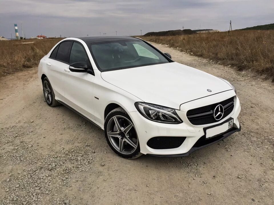 Мерседес w205 белый. Мерседес с63 w205. Мерседес с63 АМГ w205. Mercedes-Benz c-class (w205). Купить мерседес 205