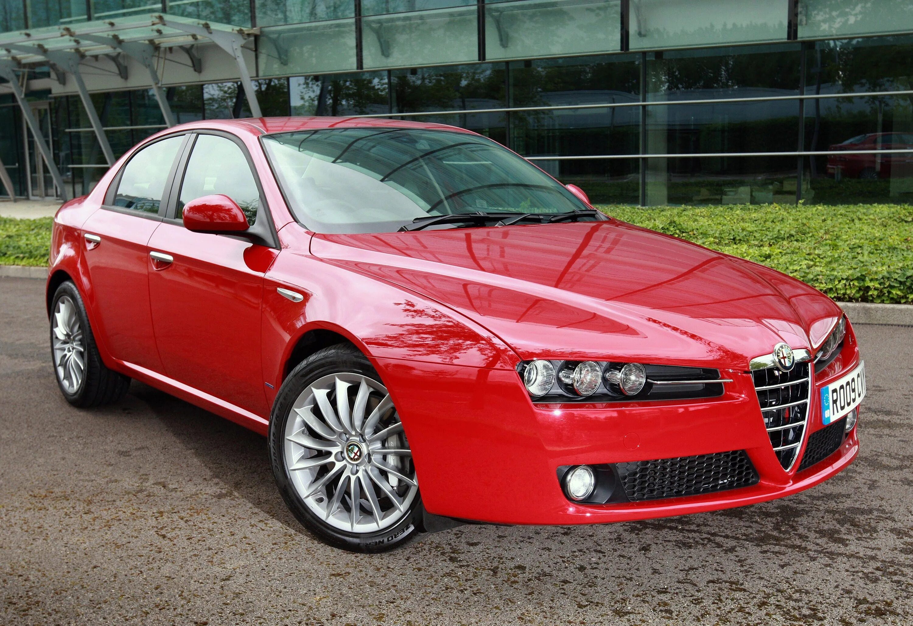 Альфа ромео бу. Alfa Romeo 159. Машина Alfa Romeo 159. Alfa Romeo 159 Red. Альфа Ромео 159 красная.