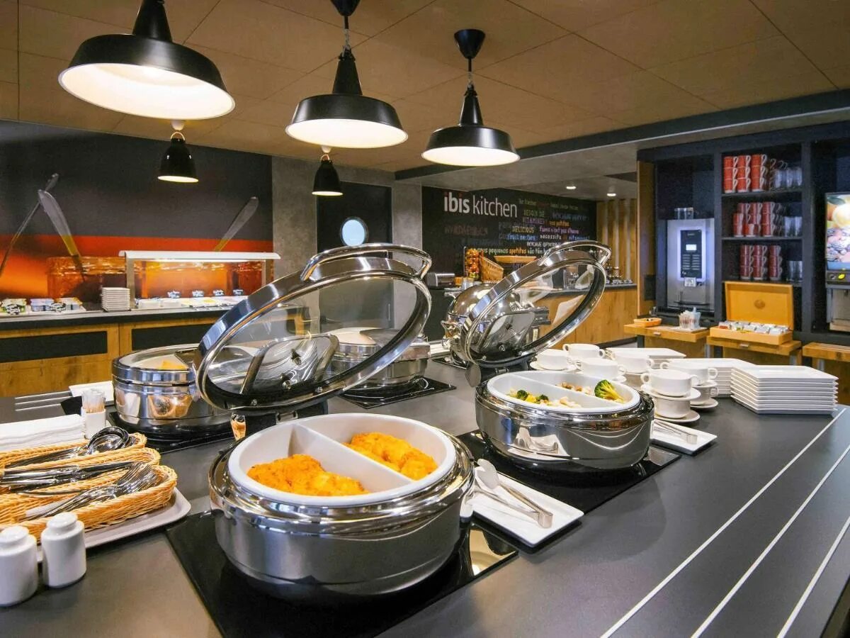 Ibis октябрьское поле гостиница. Гостиница ибис маршала рыбалко 2. Отель москва октябрьское поле. Отель ибис маршала рыбалко. Гостиница ибис маршала рыбалко 2.