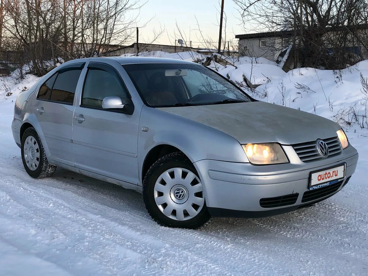 Volkswagen Bora 2001 года. Фольксваген Бора 2001 серебристый седан. Фольксваген Бора 1.6 2001 года. Фольксваген Бора 2001 серебристый.