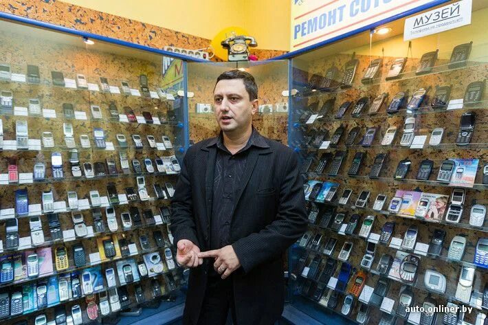 Музей мобильных телефонов. Нокиа премиум класса. Коллекционер телефонов. Nokia премиум класса кнопочные. Нокиа премиум класса.