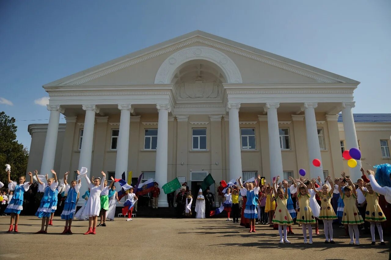 адыгейский университет в майкопе. государственное учреждение адыгея. главный корпус агу майкоп. дом правительства республики адыгея. адыгейский университет в майкопе.
