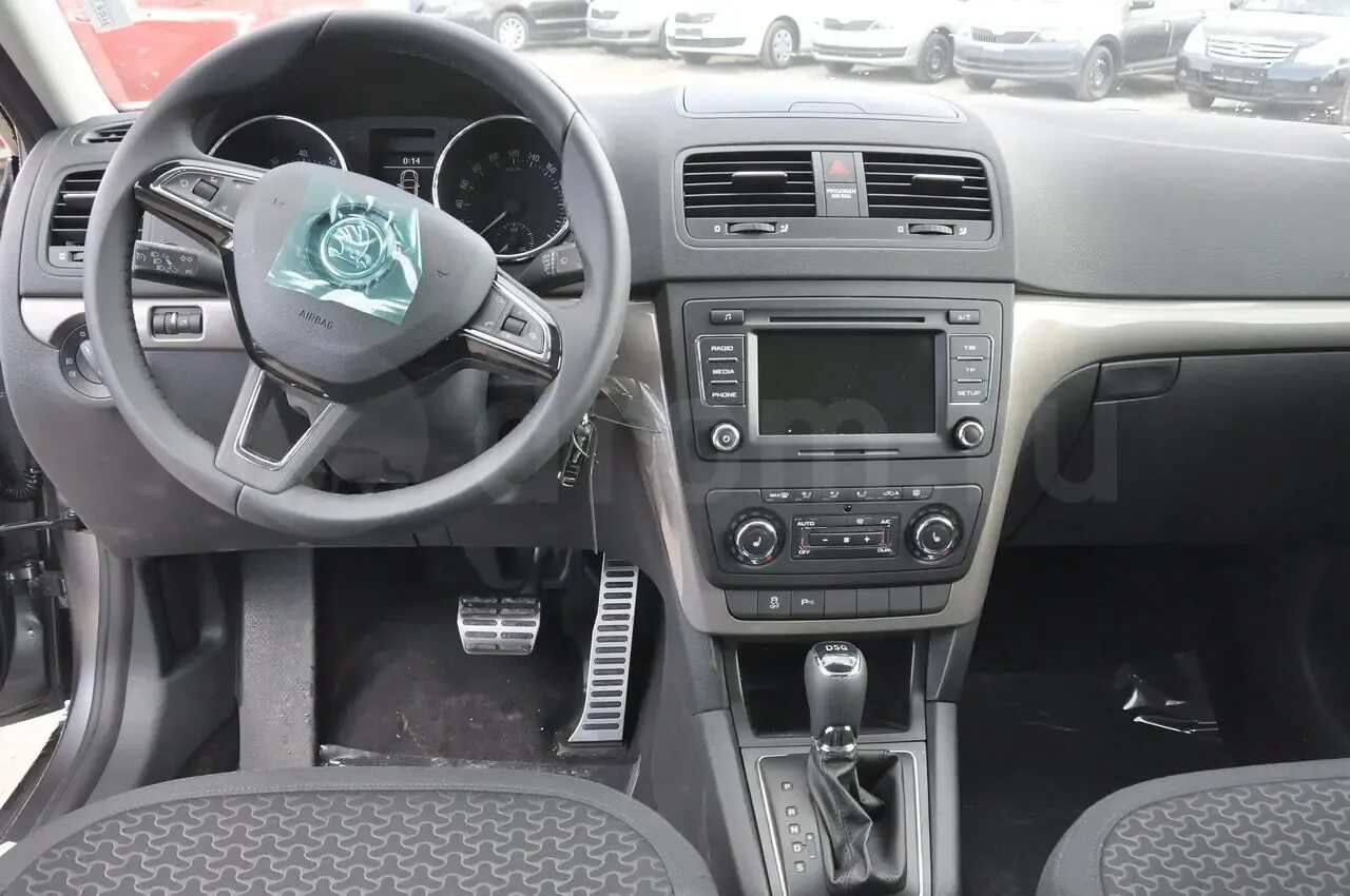 Škoda yeti 1. Шкода октавия 2013. 8 tsi. Шкода етти 1. Dsg skoda yeti 1.