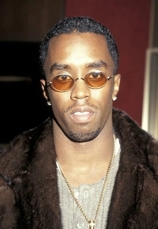 Белые вечеринки puff daddy что это. Пафф дэдди. puff daddy гавайи. фрэнк лукас молодой пафф дэдди. пафф дэдди в молодости.