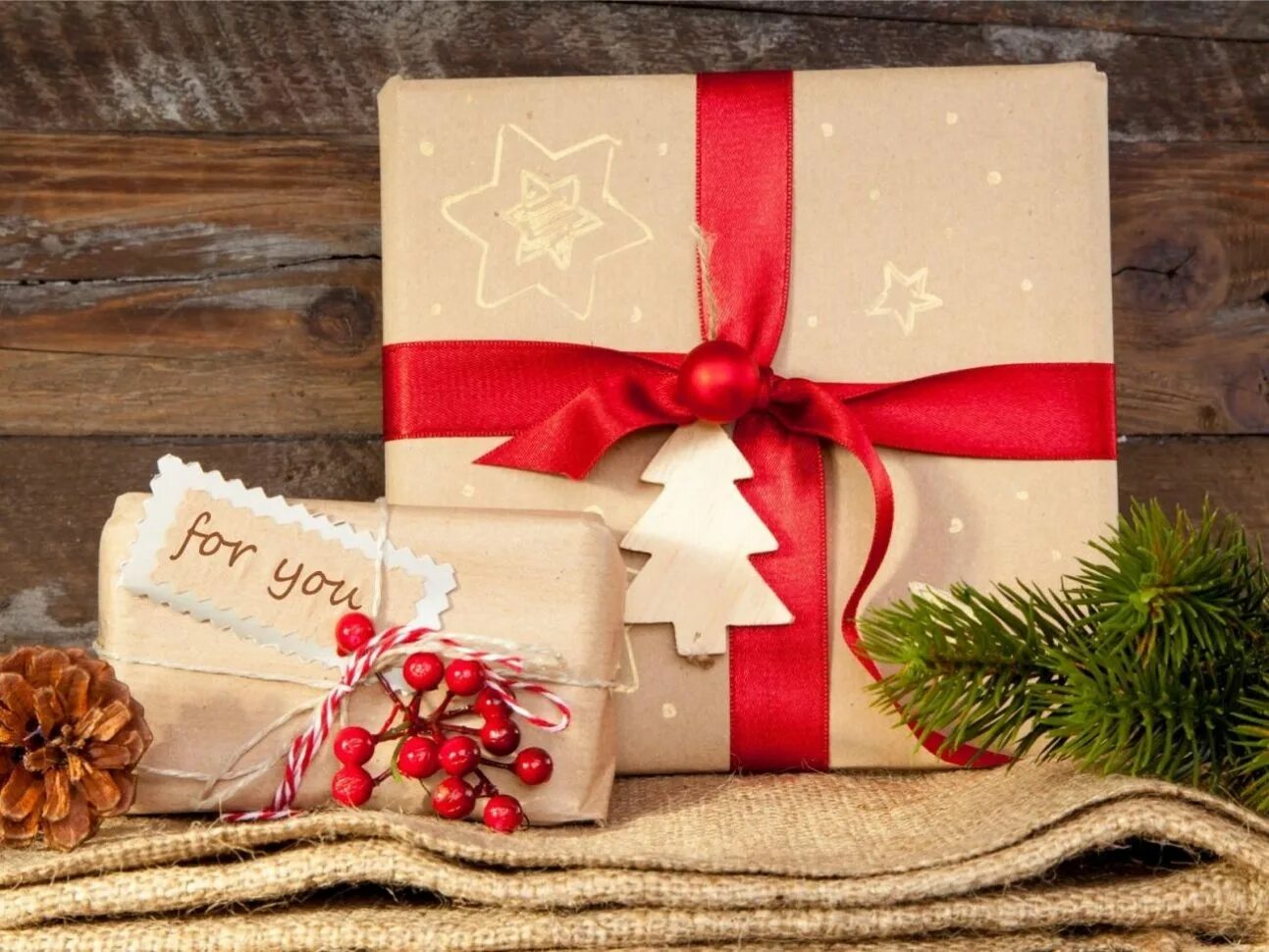 подарочки на новый год. рождественский подарочек. рождественский подарочек. рождественский подарочек. рождественские подарки.