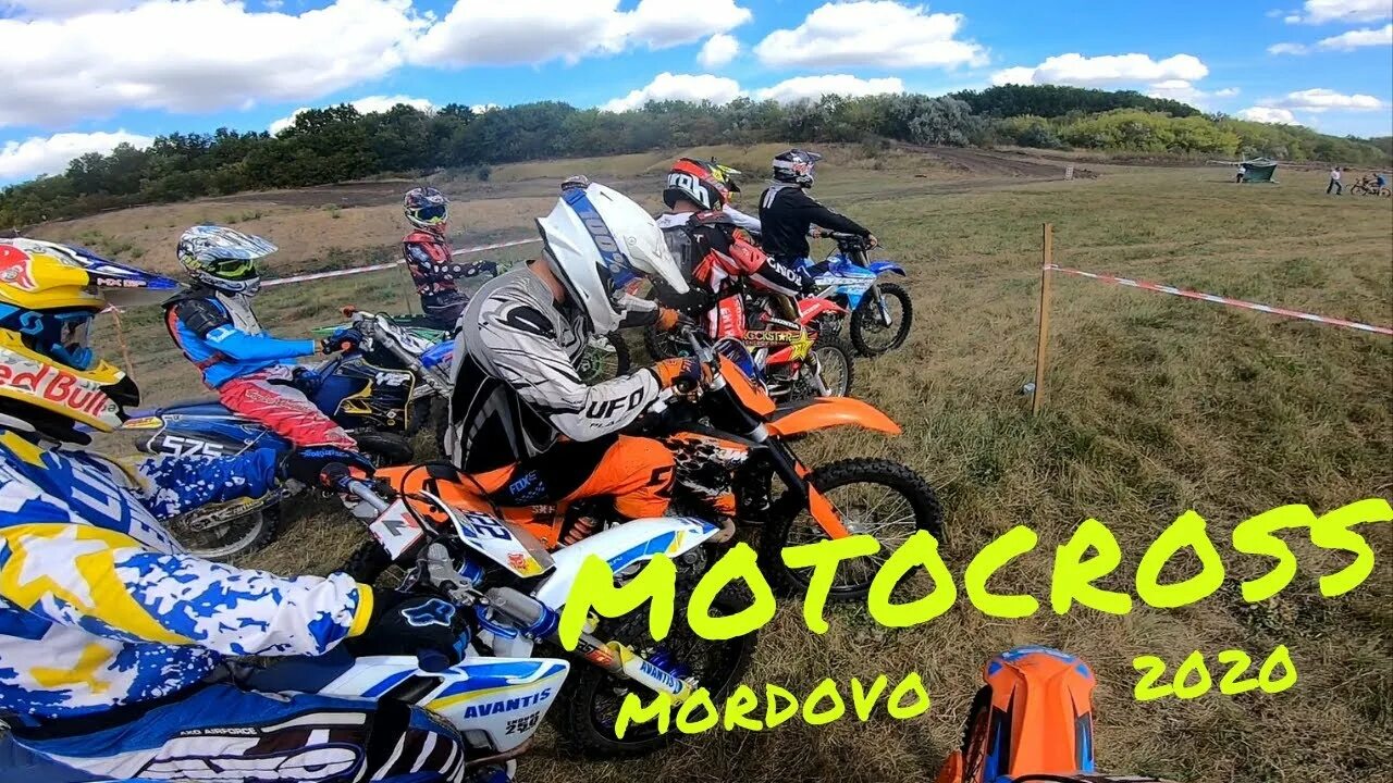 Мотокросс жердевка мордова. Девушка на соревнованиях по мотокроссу. Мотокросс мордово. Мотокросс мордово. Мотокросс.