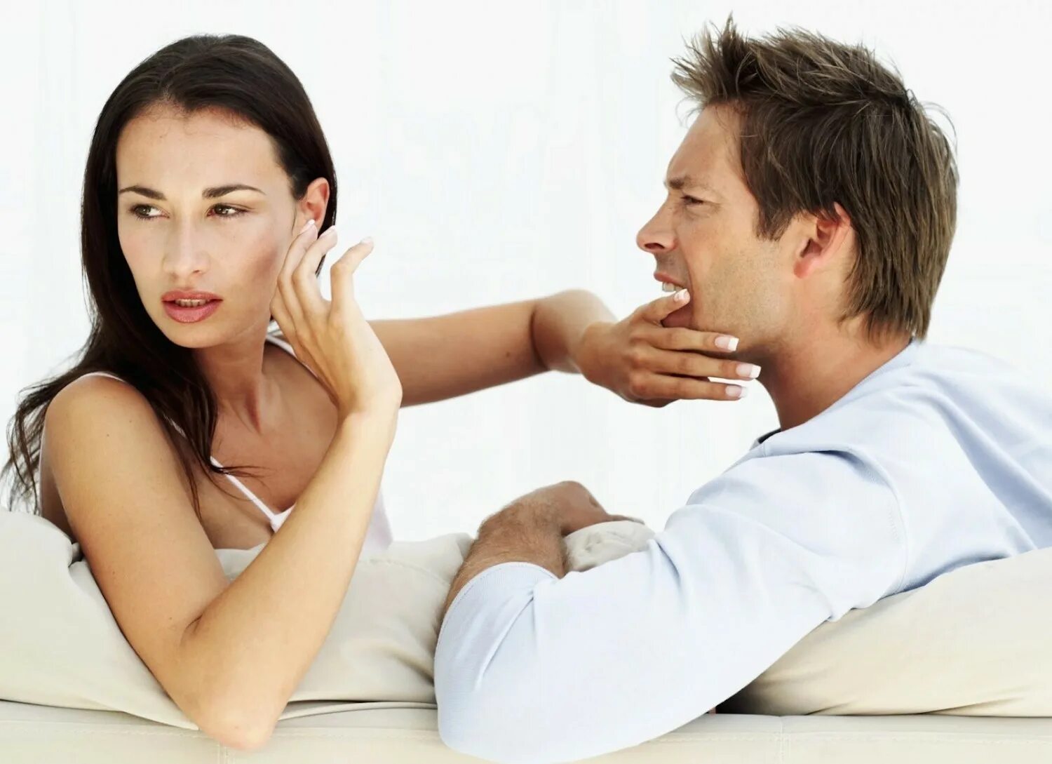 Психология между мужем и женой. Мужчина и женщина ссорятся. Психология отношений между мужчиной и женщиной. Ссооа мужчины и женщин. Взаимоотношения мужчины и женщины.