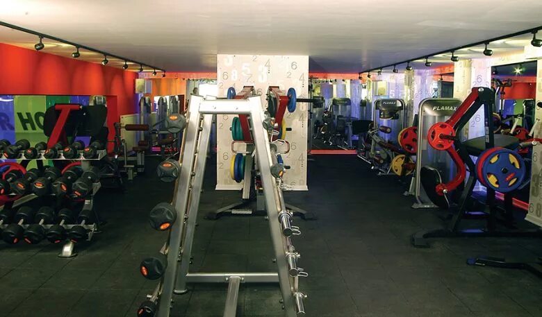 Powerhouse gym родонитовая. Powerhouse gym базовская ул. Финашка спортзал. Пауэр хаус джим реутов. Powerhouse gym базовская ул.