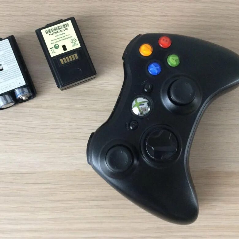 Батарейки для геймпада xbox series s. Джойстик хбокс батарейки. Батарейки для джойстика xbox. Батарейки для джойстика xbox 360. Джойстик xbox какие батарейки.