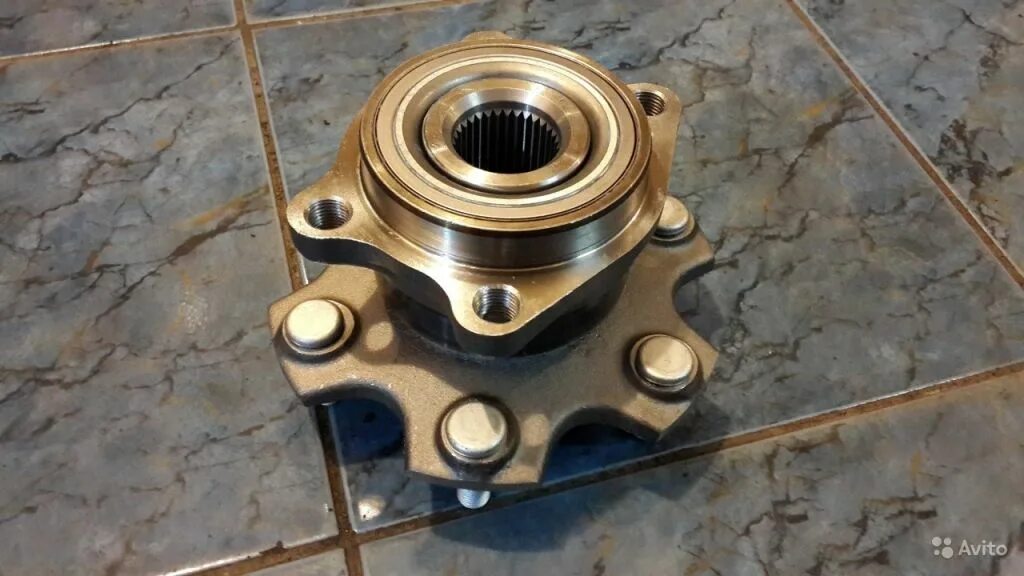 Задний ступичный подшипник mitsubishi pajero 4. Задняя ступица паджеро 4. Pajero sport 1 ступица задняя. Задняя ступица мицубиси паджеро 3. Задняя ступица паджеро 4.