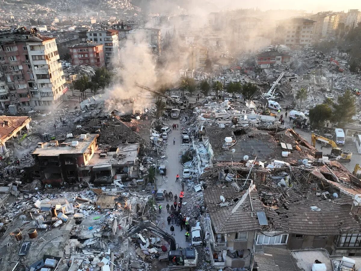 Землетрясение сегодня в мире где. Землетрясение в Турции 2022. Землетрясение в Турции 2023. Землетрясение в Турции и Сирии 2023. Землетрясение в Турции 6 февраля 2023.