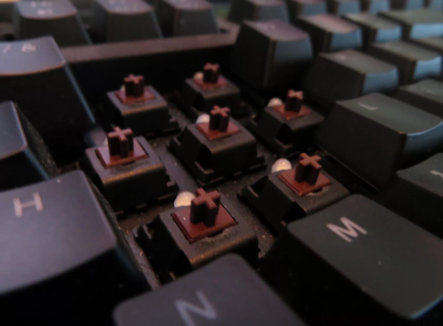 Mx brown. Cherry MX Brown свитч. Cherry MX Brown клавиатуры. Свитчи Cherry MX. Клавиатура Cherry MX Brown Switches 75%.