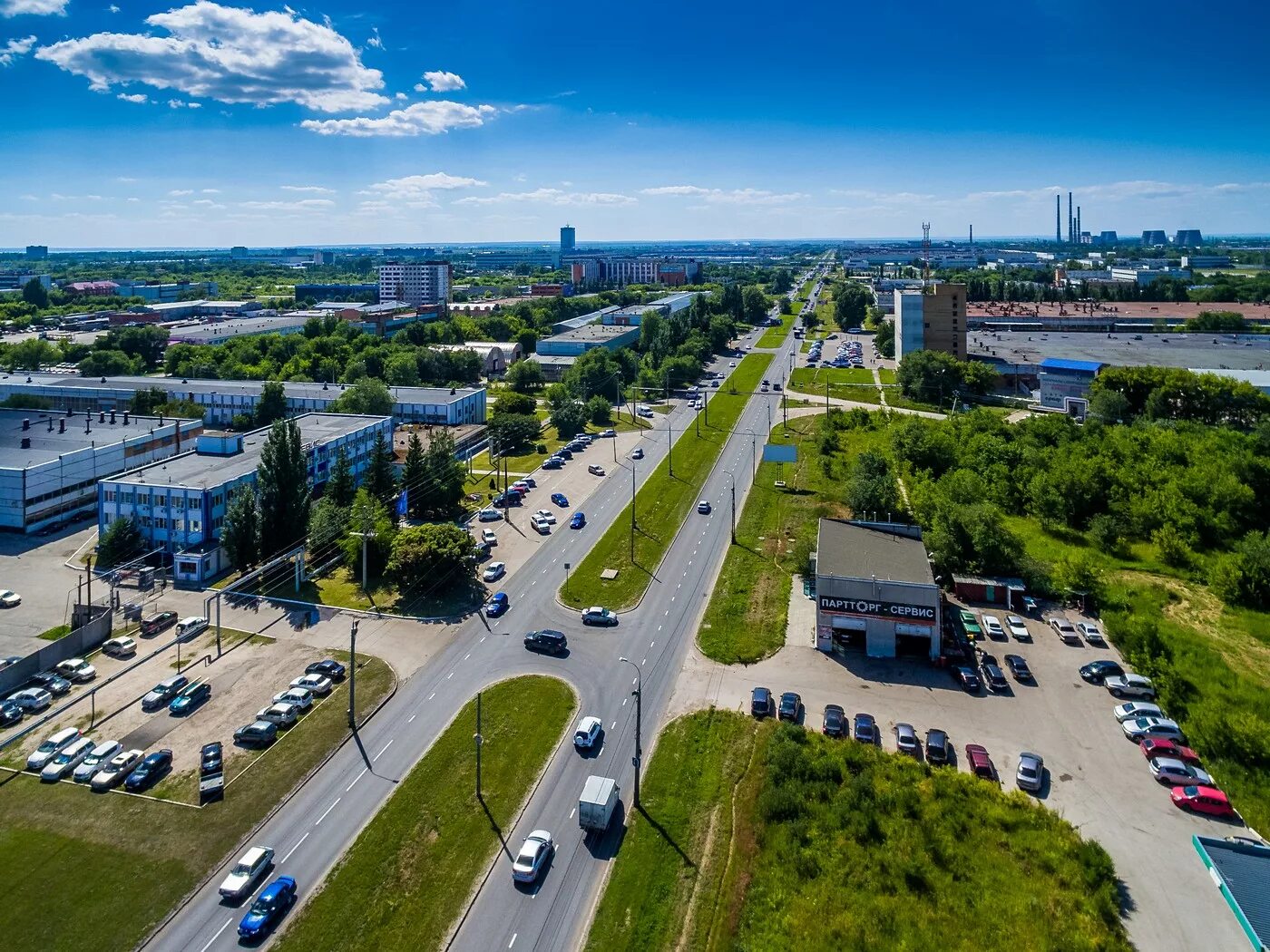 Авт тольятти. Тольятти автозаводской район с высоты. автоваз автозаводской район. завод автоваз тольятти. завод автоваз г тольятти с высоты птичьего полета.