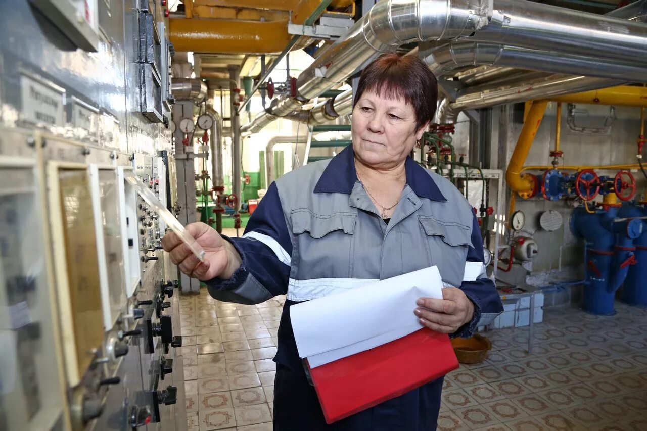 Сколько операторов котельной. Оператор котельной. оператор газовой котельной. кот оператор. профессия оператор котельной.