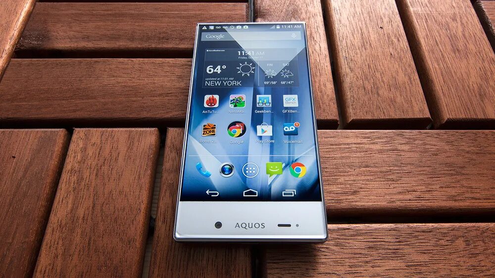 Какой телефон лучше купить в 2024 андроид. Sharp aquos Crystal. Смартфон Sharp aquos Crystal. Смартфоны Шарп аквас Кристалл. Sharp aquos Crystal 2014.