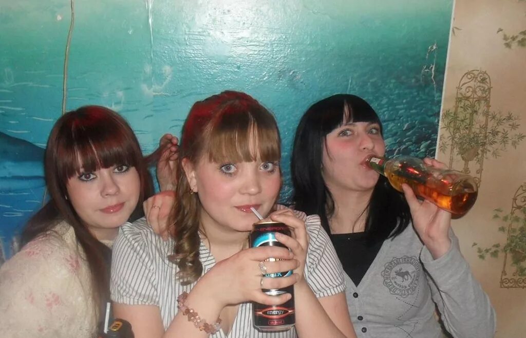 Деревенских девушек пьяных. Пьяные девушки из соцсетей. Сельская дурочка. Деревенских девушек пьяных. Деревенских девушек пьяных.