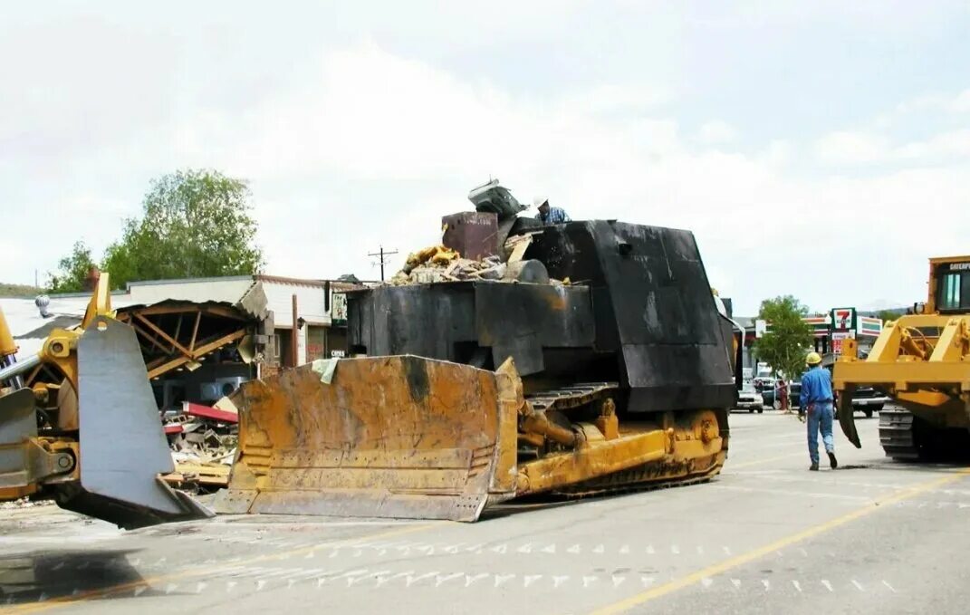 Killdozer марвина химейера. Толкач (бульдозер) строительная техника. Green town конструктор бульдозер. Бульдозер экскаватор caterpillar 313ccr. Komatsu d355a-3 киллдозер.