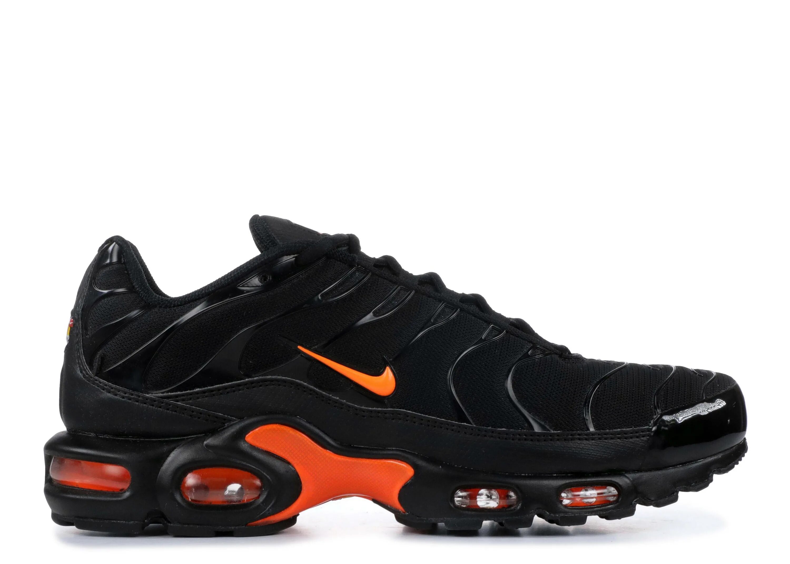 Нав тн. Nike Air Max TN Plus черные. Nike Air Max TN Plus Black Orange. Nike TN Orange. Nike TN Plus Orange.