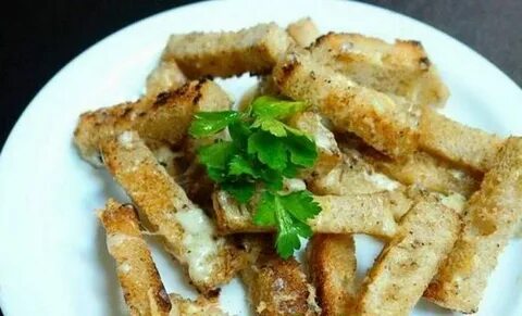 Домашние сухарики с сыром