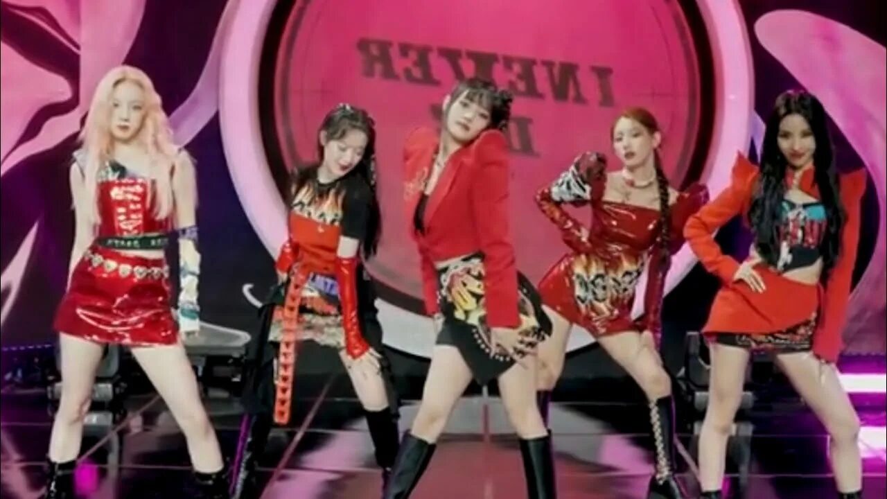 Соён айдл. G idle участницы tomboy. G i-dle tomboy обложка. Dle. G idle tomboy.