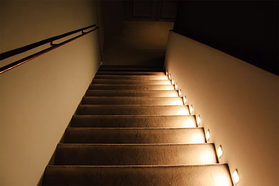 The stairwell. Лестница в гостинице свет. Light Stairs. Step Light. Step lighter