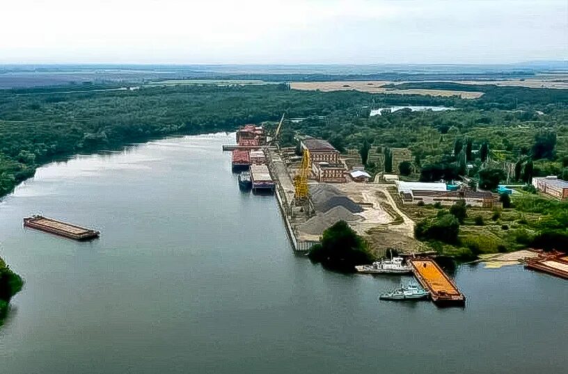Усть донецк ростовской обл. Поселок усть донецкий ростовской области. порт усть донецк. усть-донецкий речной порт. усть донецкий пухляковский усть-донецкий лес.