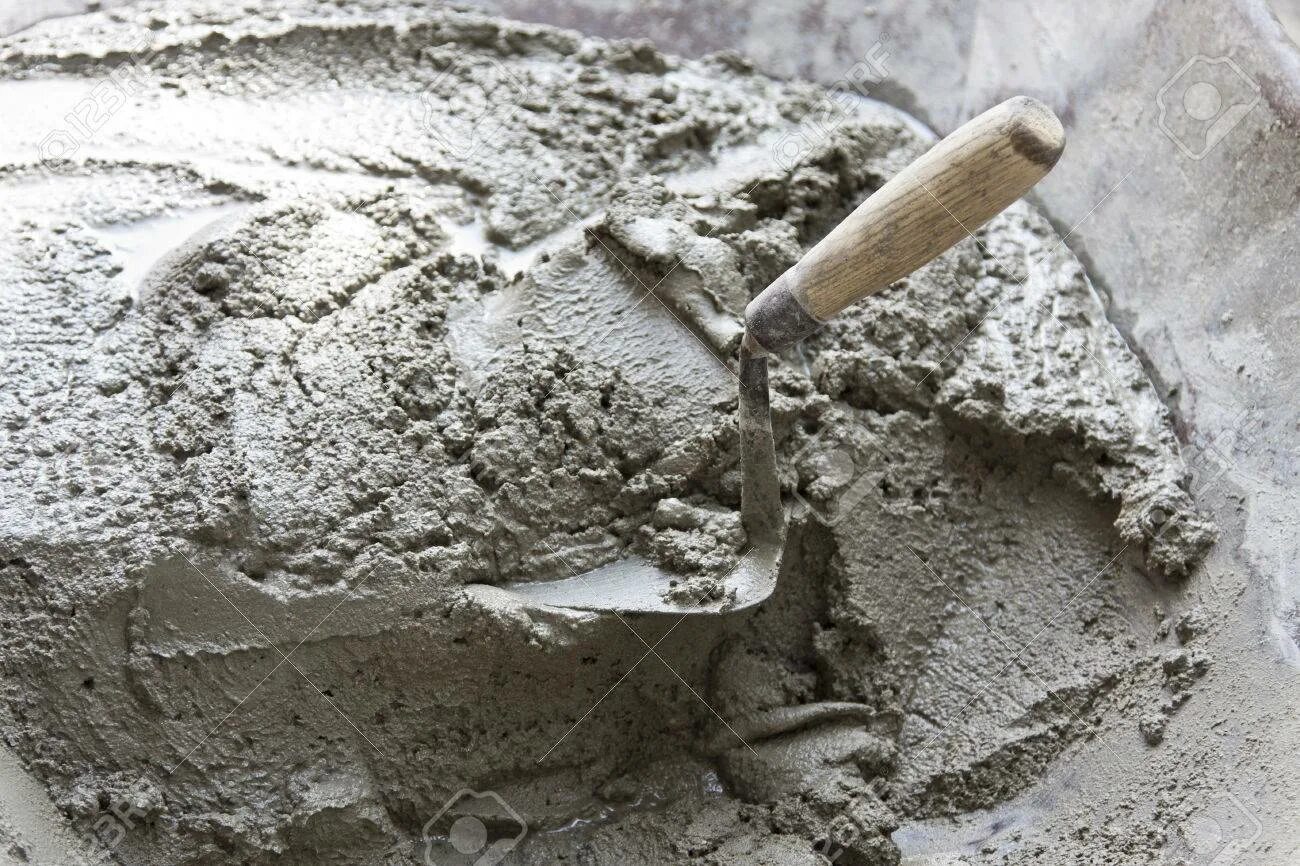 Ремонт штукатурки известковым раствором. Цемент. Цемент и бетон. Цементный раствор. Строительные растворы.