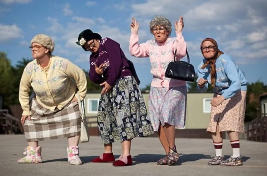 Современная бабушка. Четыре старушки. Три бабушки. Танцы бабушек. Пародии бабушки