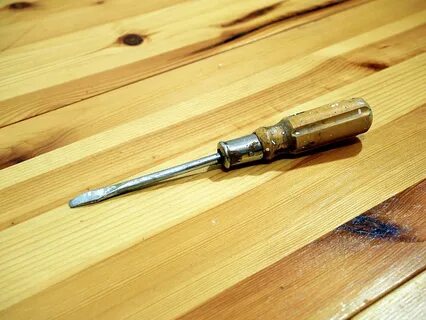 Screw drive