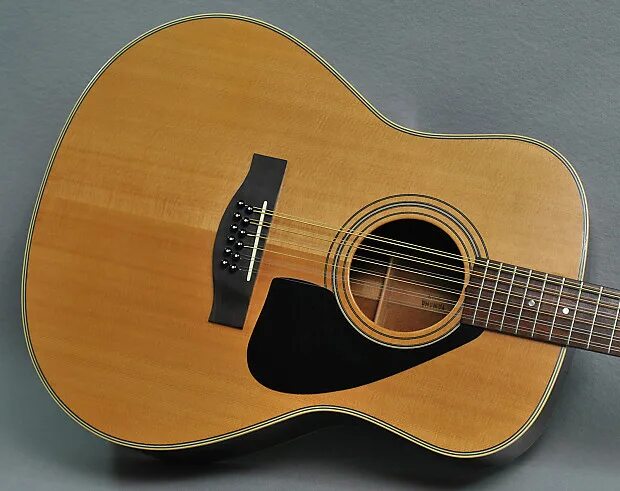 Матовая акустическая гитара. FG 512 Yamaha. Yamaha l 55 гитара. Yamaha l100 акустика. Yamaha Acoustic Guitar Vintage.