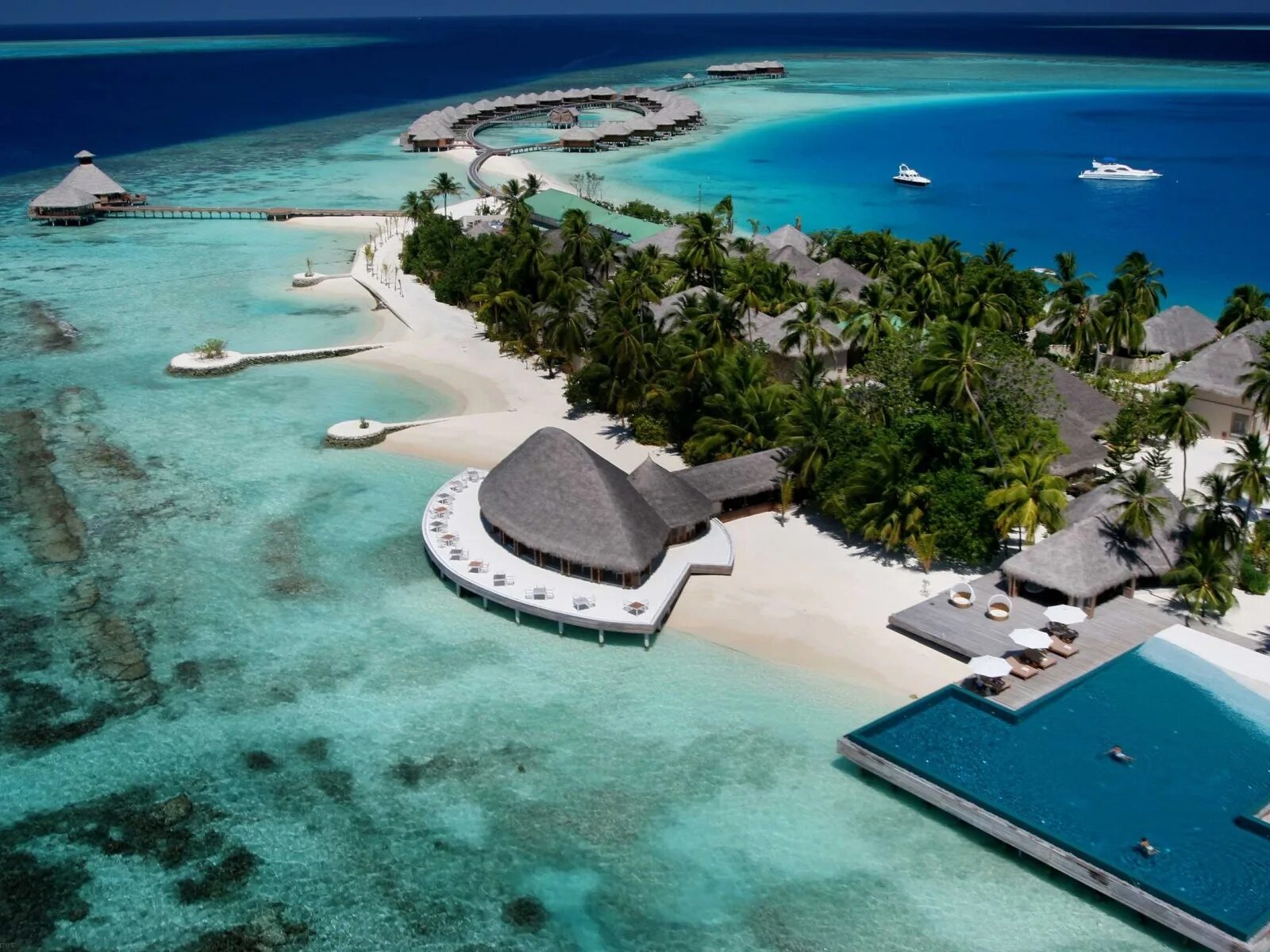 Остров Ган Мальдивы Лааму Атолл. North male Atoll Maldives. Мальдивы Мале аэрофото. Остров Мауритиус Мальдивы. В какой стране находится известный курорт спа