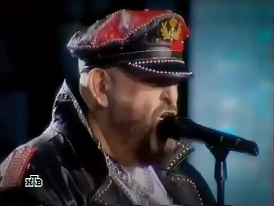 Белые розы в исполнении шуфутинского. Шуфутинский слушать лучшие белые розы. Шуфутинский с рюмкой водки. Шуфутинский слушать лучшие белые розы. Три аккорда передача жюри.