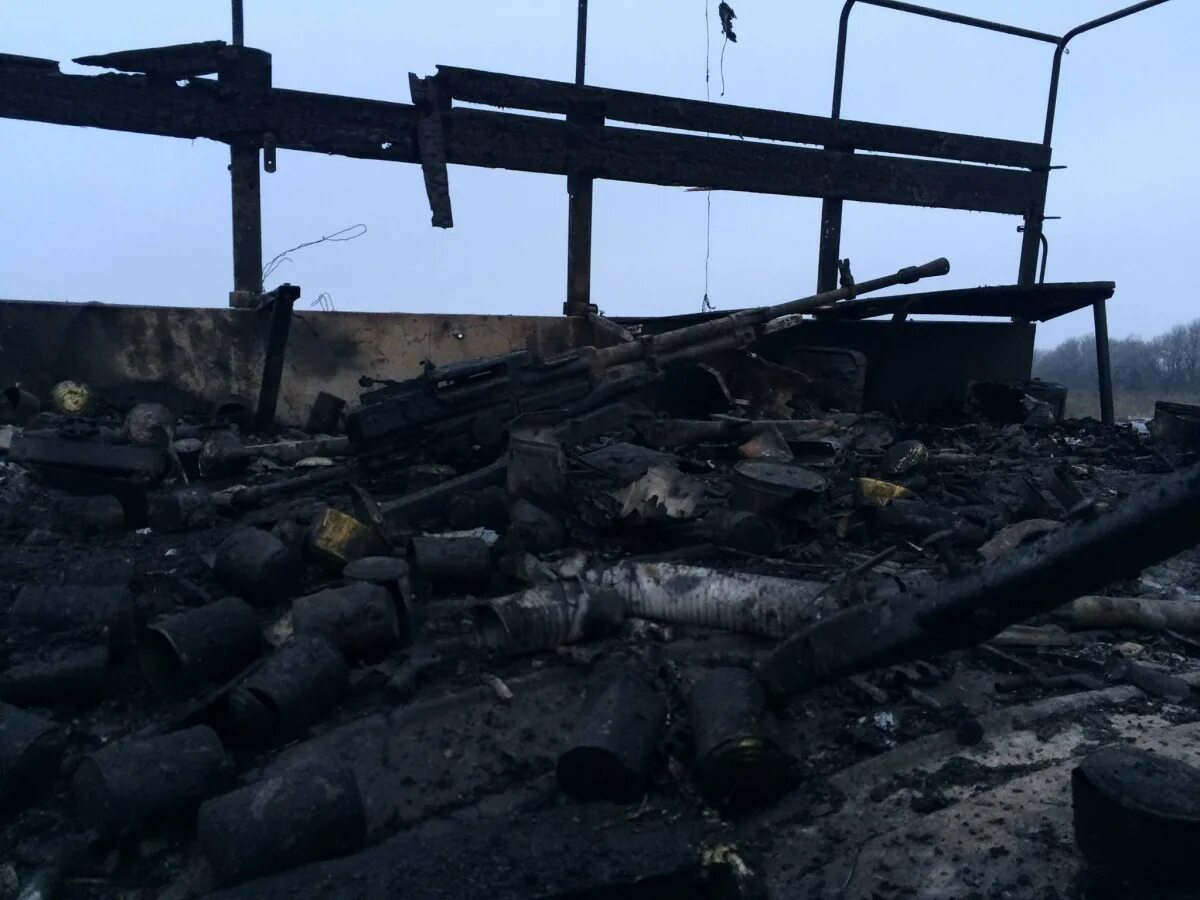 Уничтоженная российская техника. Сожженные колонны россии на украине. Авдеевка разбитые колонны. Угледар колонна танков. Разбитая колонна вознесенск.